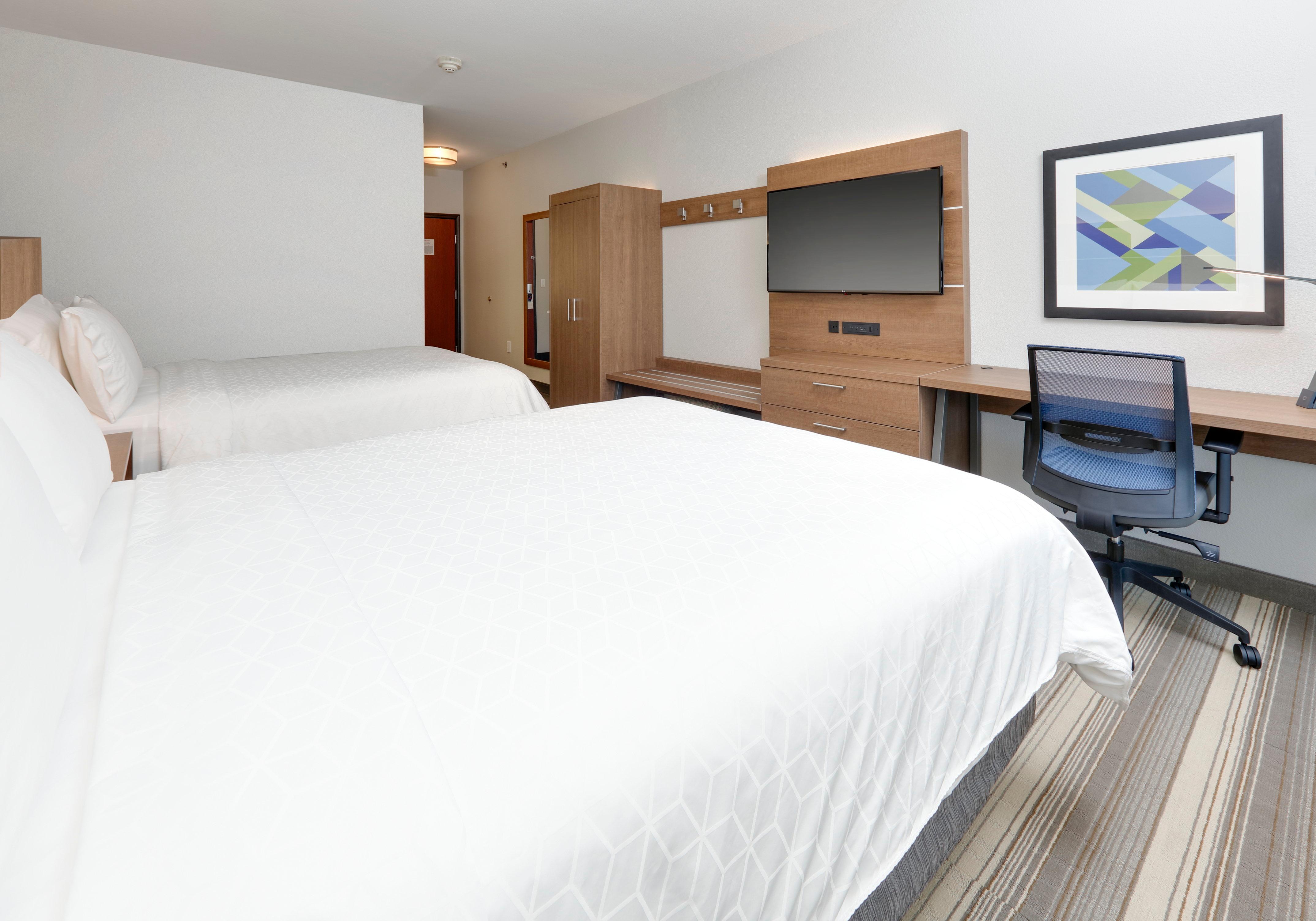 Holiday Inn Express & Suites - Denton North By Ihg Exterior photo