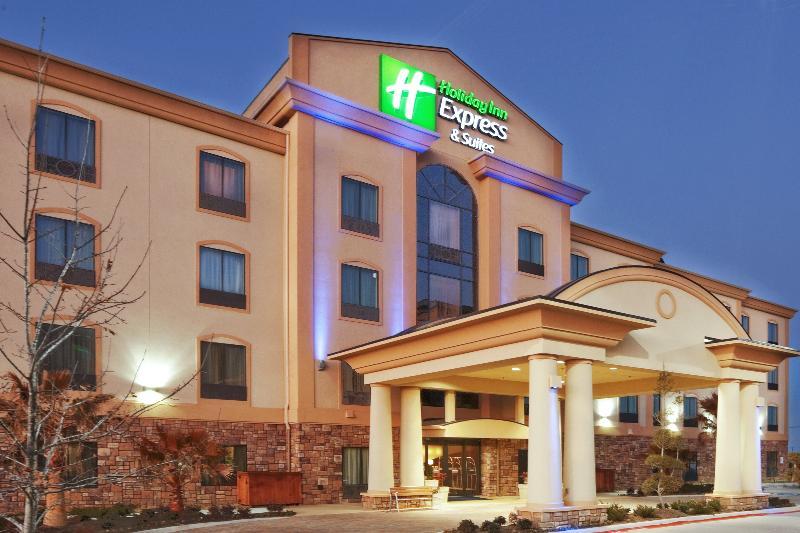 Holiday Inn Express & Suites - Denton North By Ihg Exterior photo
